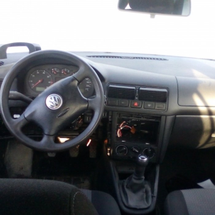 Dezmembrez Volkswagen Golf IV Variant, an 2005, motorizare 1.6
