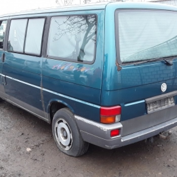 Dezmembrez Volkswagen Transporter IV  , an 1995