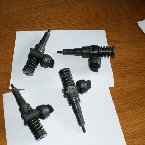 Set 4 injectoare VW serie BE