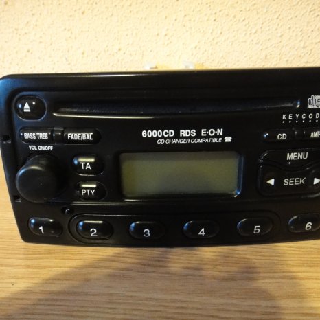 Radio Cd Player OEM Ford 6000 Rds Eon